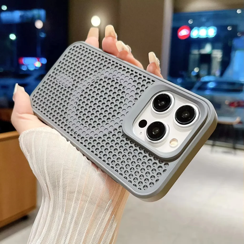 Honeycomb Mesh Magnetic iPhone Case use