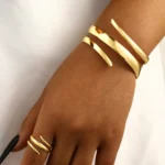 Nessa Women's Hollow Water Drop Ring and Bracelet Set | Giftway