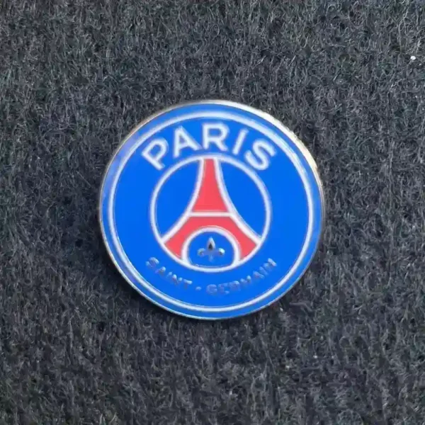 Paris Saint Germain Official Crest Fan Lapel Pin | Giftway