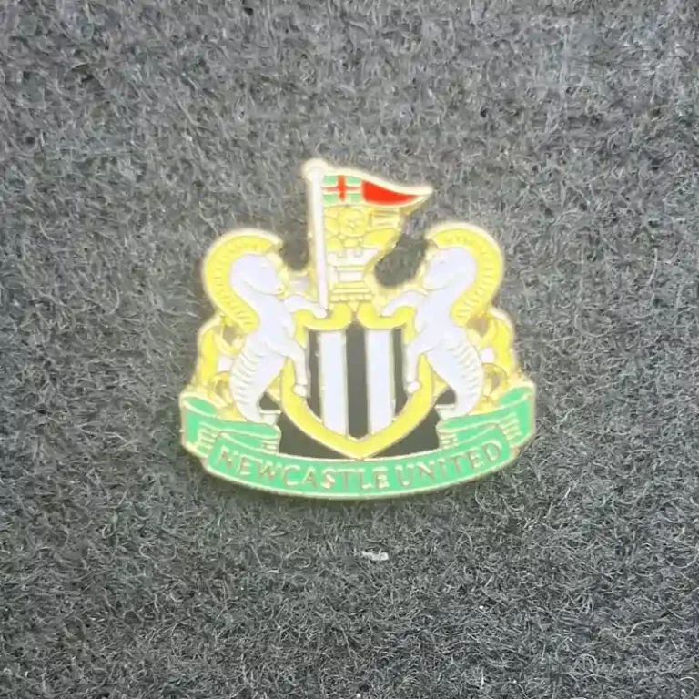 Newcastle FC Official Crest Fan Lapel Pin | Giftway